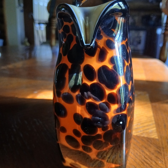 Handblown Glass Leopard Print Clutch/Purse Vase - Picture 11 of 14